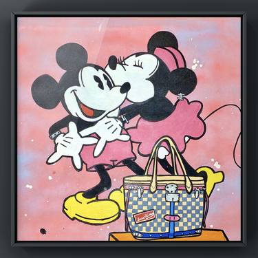 Mickey and Minnie love thumb