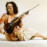 Painting of woman with violin by Bo Bakker