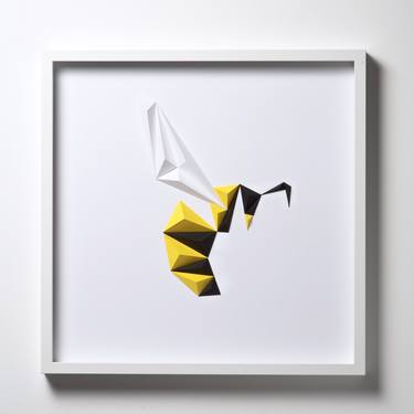 Queen Bee | Paper Artwork thumb