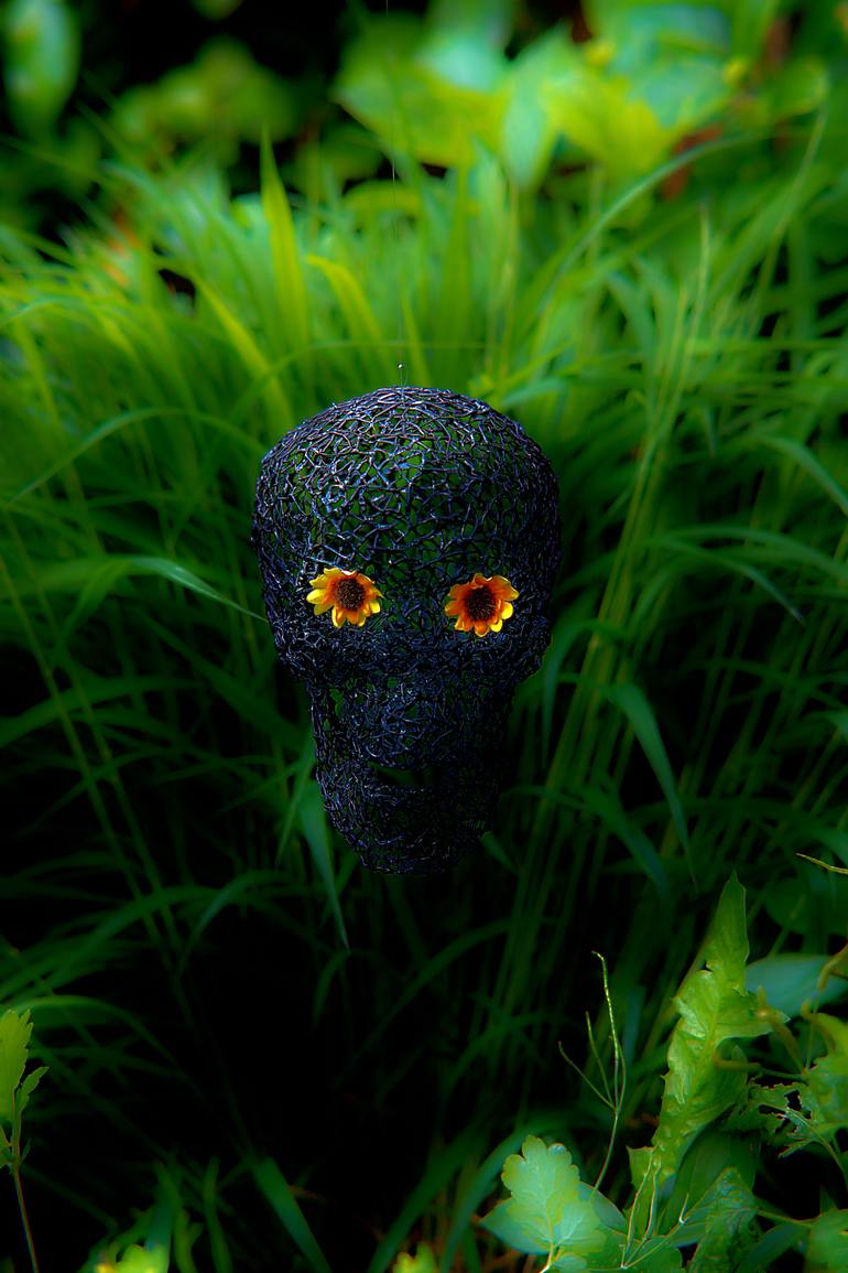 Original Abstract Floral Sculpture by Leo Haz