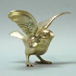 Little Bird V10 (No4) by Yuttana Chompupuen