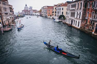 The Gondolier - Venice, Italy - Limited Edition of 30 thumb