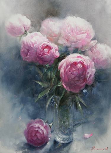 Bouquet of peonies in crystal vase thumb