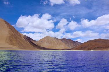 Beautiful photograph of Pangong Tso lake in Ladakh, India thumb