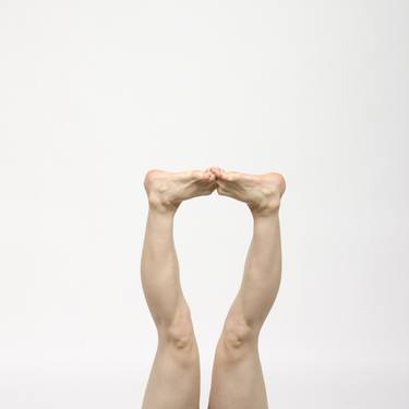 Operatic legs series / shyness thumb