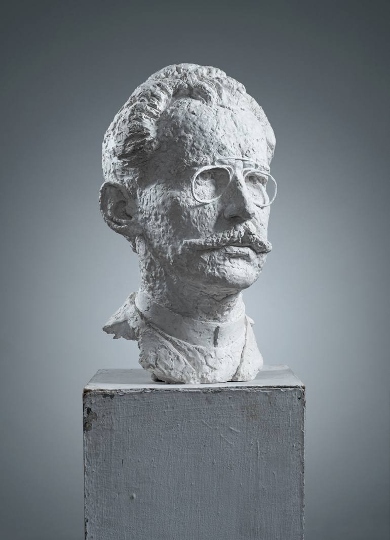 Original Figurative People Sculpture by Marta Cierluk