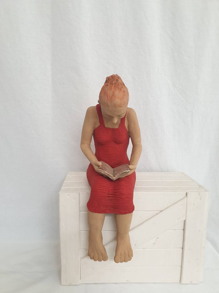 Original Figurative Women Sculpture by Jacqueline Desmet