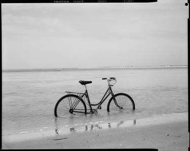 The Bike 2 at Niafourang's beach - Kabadio - Limited Edition of 10 thumb