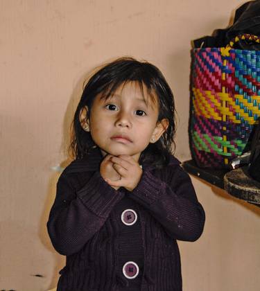 Guatemalian girl - Limited Edition 15 of 15 thumb