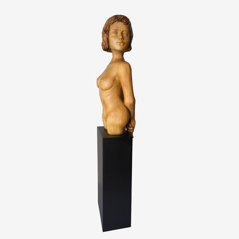 Original Figurative Women Sculpture by Elsa Munoz