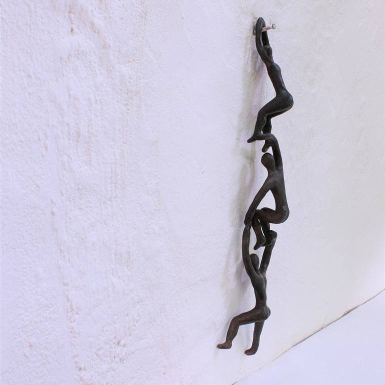 Original Figurative People Sculpture by Didier Fournier
