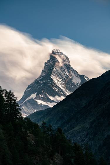 Matterhorn in clouds thumb