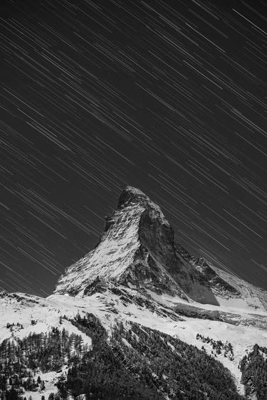 Star trails in winter - Matterhorn thumb