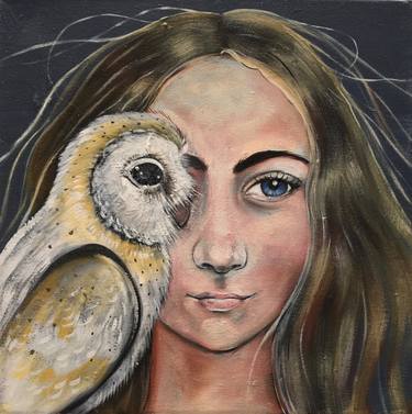 girl with owl thumb