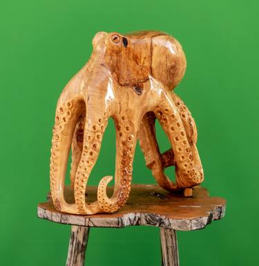 Olive wood (450 y.o.) Octopuss thumb