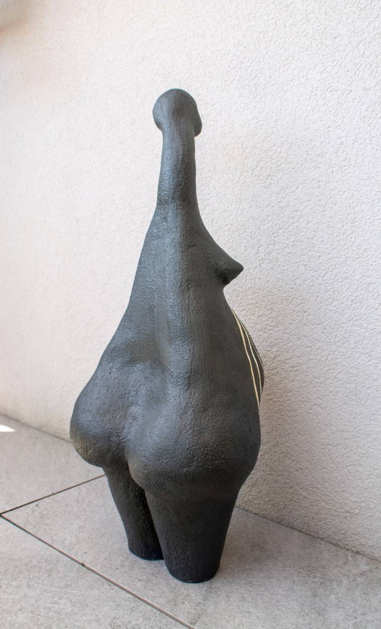 Original Figurative Women Sculpture by Oksana Chumakova