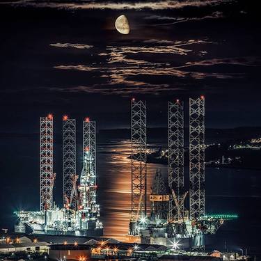 Kelcas Oil - Offshore Drilling during Night thumb