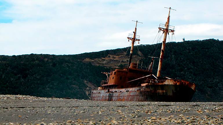 Original Documentary Boat Drawing by Chelo Leyría