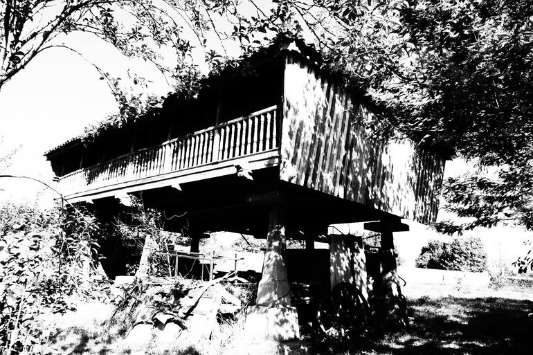 Original Documentary Outer Space Drawing by Chelo Leyría