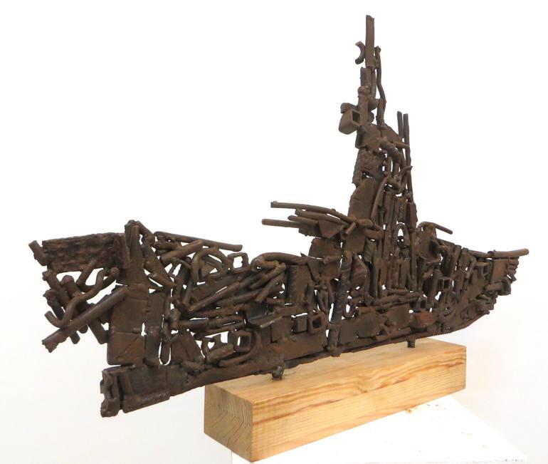 Original Figurative Ship Sculpture by Giovanni Morgese