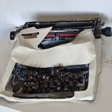 Facit 1620 Typewriter thumb