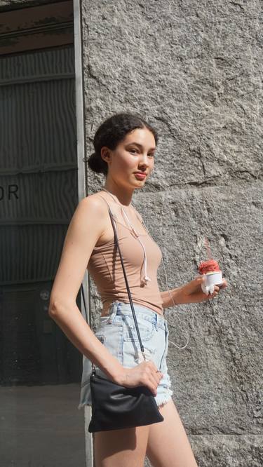 Swiss Lady With No Added Sugar Coconut Milk Probiotic Raspberry Ice Cream thumb