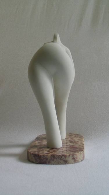 Figura che cammina-figure walking on thumb