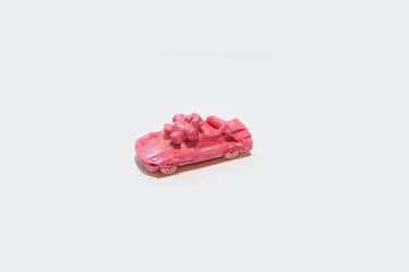 Car (dusty pink) thumb