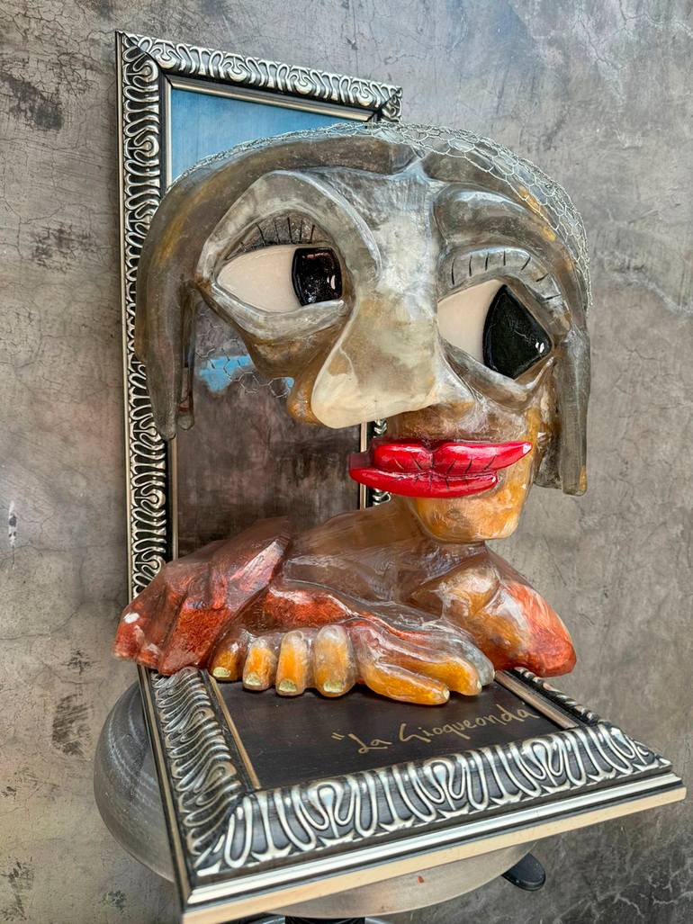 Original Cubism Women Sculpture by Manos Escultor