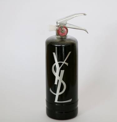 YSL extinguisher thumb