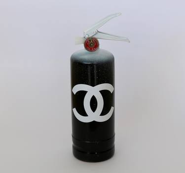 Chanel Extinguisher II thumb