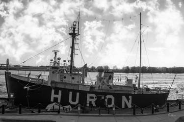 The Huron Lightship Black And White thumb