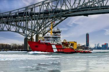 CCGS SAMUEL RISLEY and the Blue Water Bridge thumb