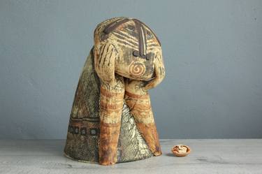 Decorative ceramic sculpture "Dreamer" thumb