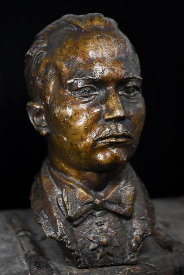 17.3" Bronze Bust Signed 1965 Portrait sculpture thumb