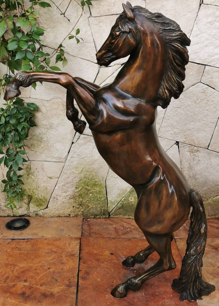 Original Animal Sculpture by ARTHUR JAVIER LOPEZ CARRILLO