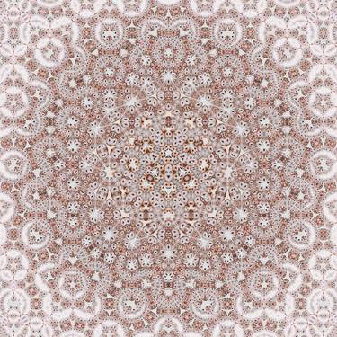 Dusty pink lacy honeycomb morph 2 thumb