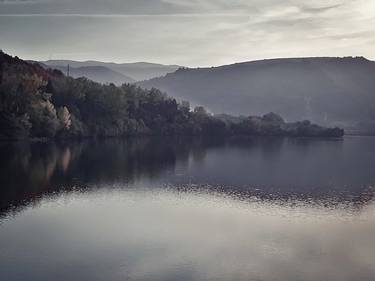 Deep autumn mountain lake mirror thumb