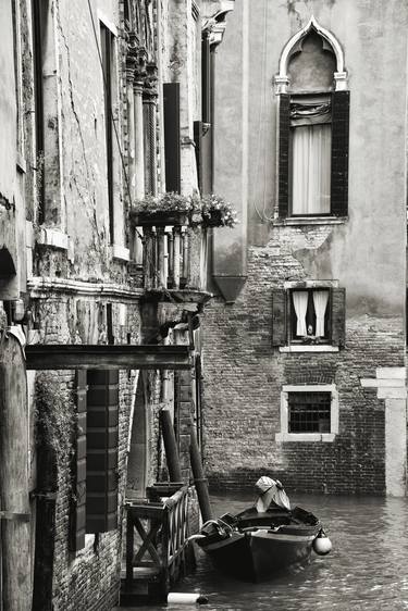 Original Fine Art Cities Photography by Sibilla Fanciulli