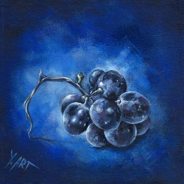 Monochromatic still life collection: cobalt blue grapes thumb