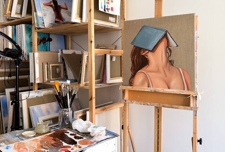 Original Figurative Women Painting by Daria Gerasimova