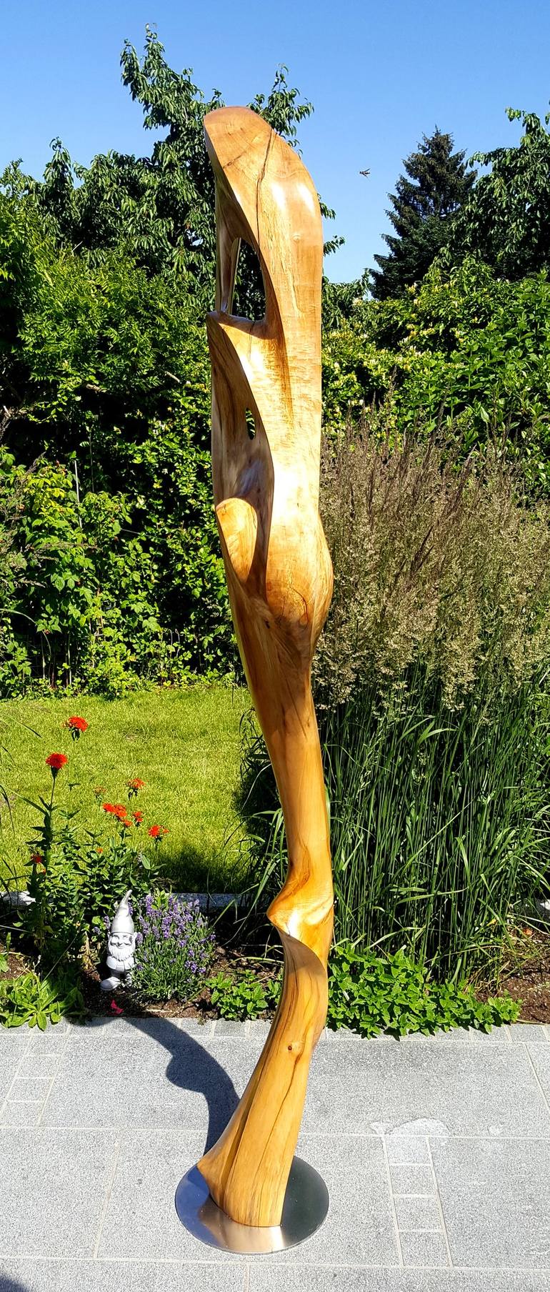 Original Figurative Abstract Sculpture by Hans-Juergen Gorenflo