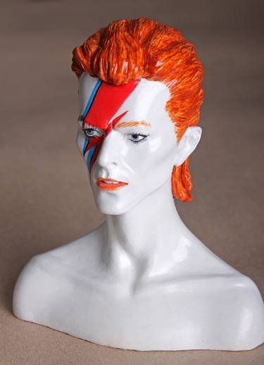 portrait of David Bowie thumb