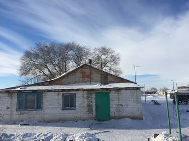 House in the village - Limited Edition of 100 thumb
