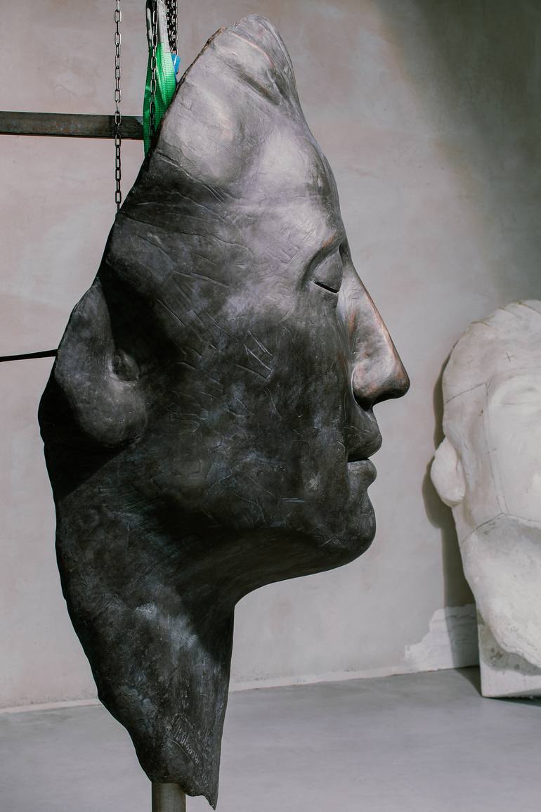 Original Modern Body Sculpture by Marcin Otapowicz