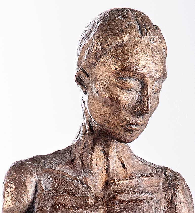 Original Figurative Women Sculpture by Annalisa Tescariappuhn