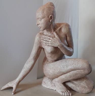 Original Figurative Nude Sculpture by Susanna Montagnino