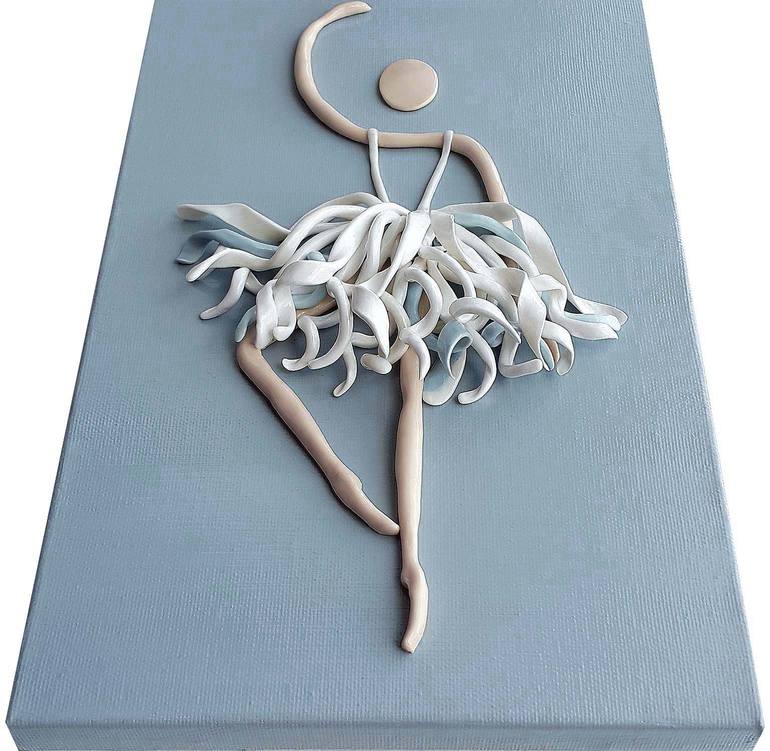 Original Abstract Pop Culture/Celebrity Sculpture by Tetiana Tiutiunnyk