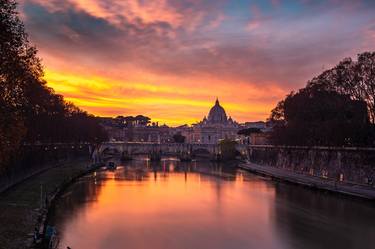 Rome Italy city at sunset. Basilica di San Pietro thumb