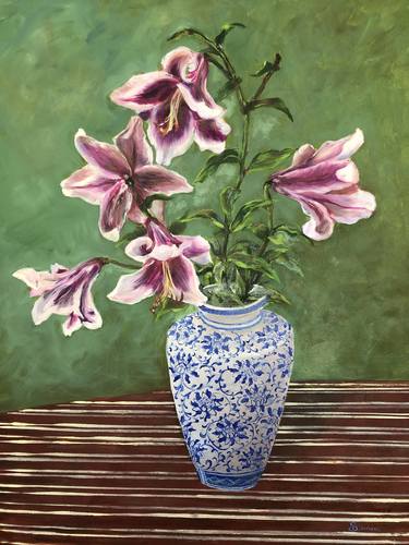Lilies in vase thumb